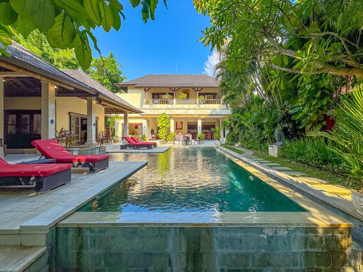 Villa Bugis Abimanyu Seminyak Экстерьер фото