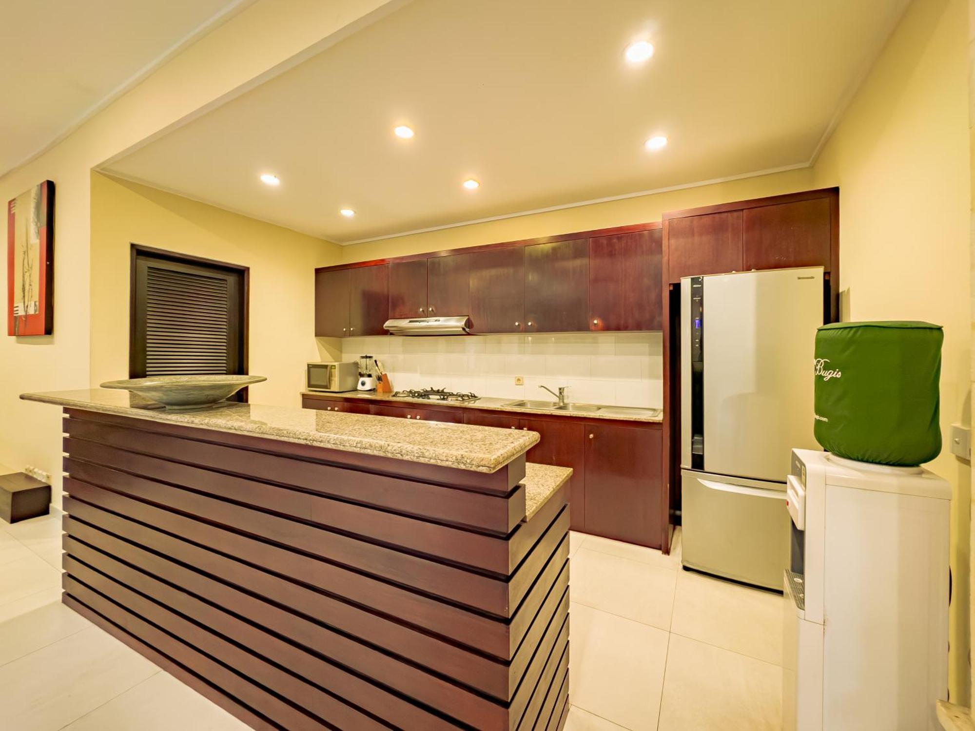 Villa Bugis Abimanyu Seminyak Номер фото