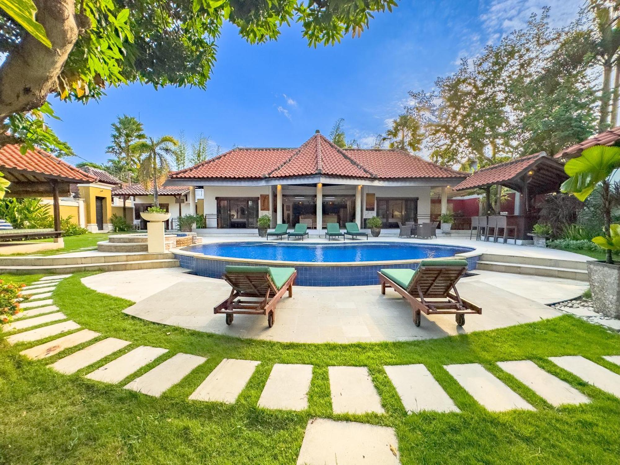 Villa Bugis Abimanyu Seminyak Экстерьер фото
