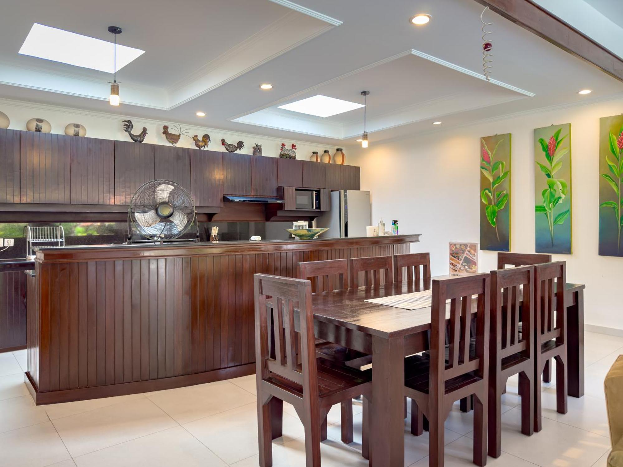 Villa Bugis Abimanyu Seminyak Номер фото